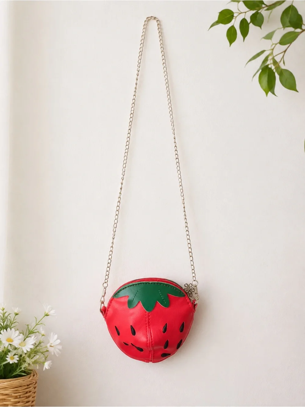 Kids Girls Strawberry Mini Crossbody Purse Red Fruit Bag Gold Chain